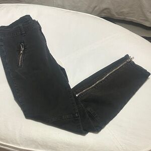 J Brand Pant  Moto in worn onyx with Zipper Detail size 26